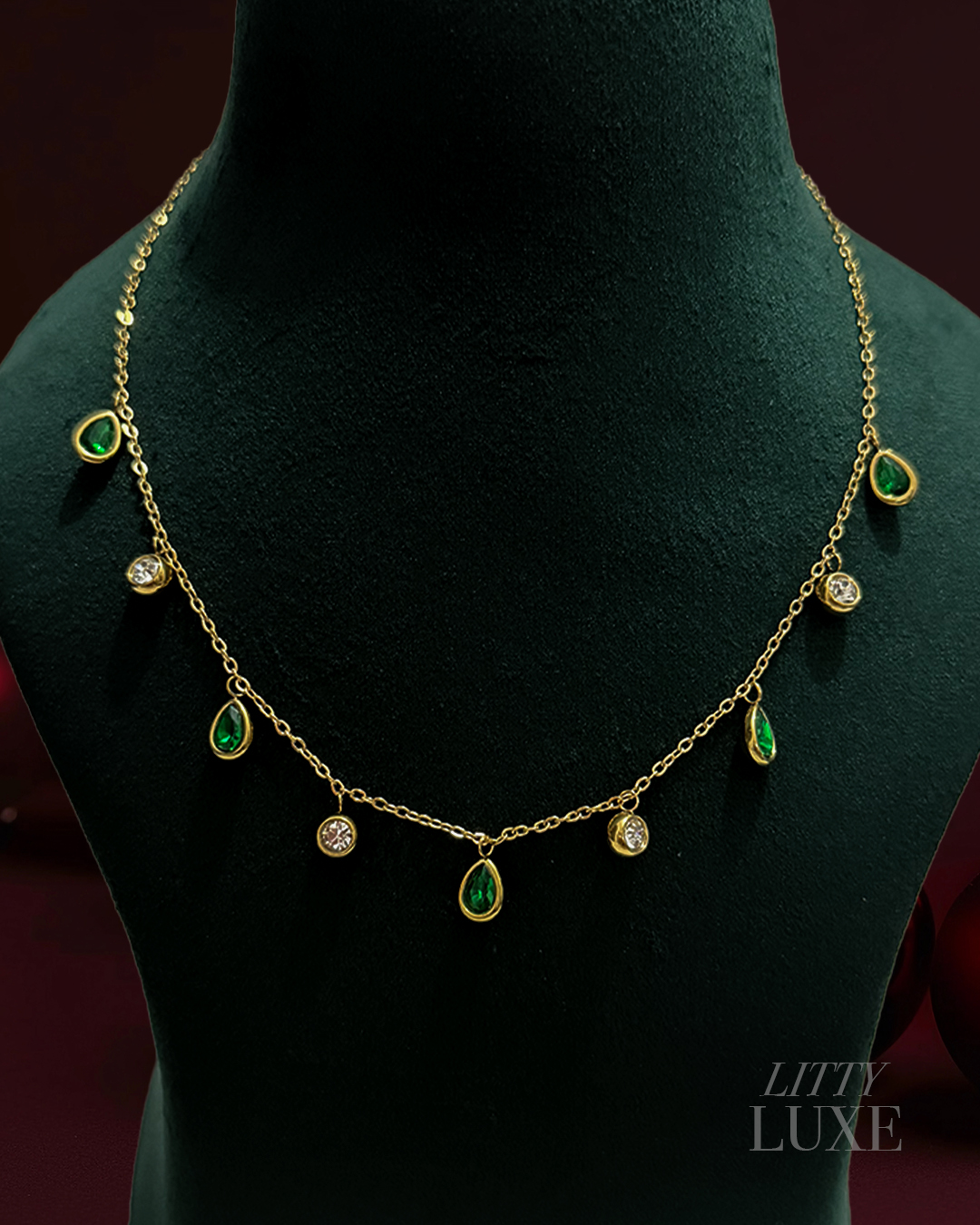 17Xmas_3 emerald droplet