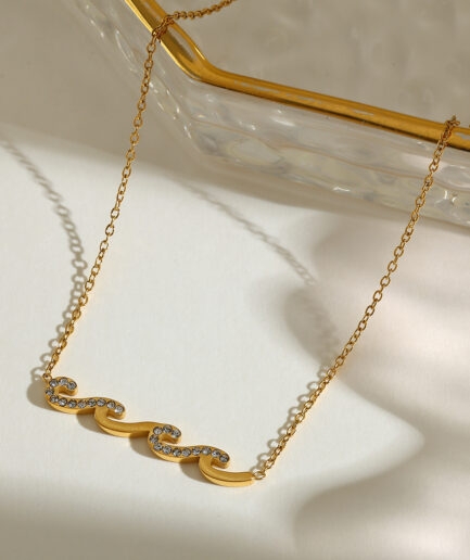 Wave Zircon Pendant Necklace